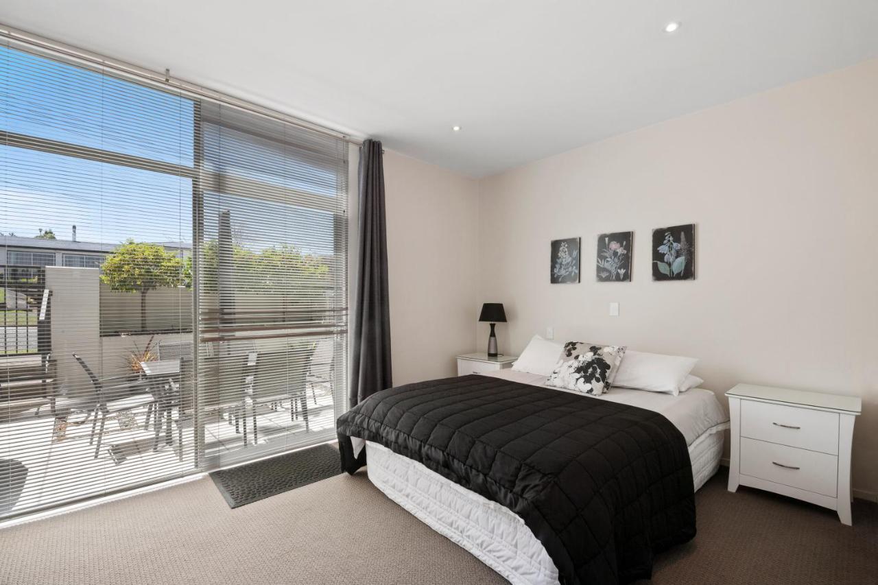Marinaside Villa - Taupo Holiday Apartment Eksteriør bilde